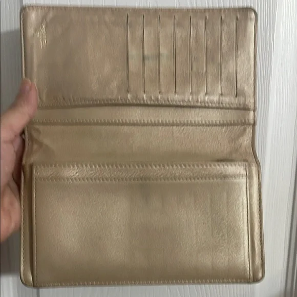 Chanel Pink Camellia Embossed Leather Wallet - Picture 5 of 8